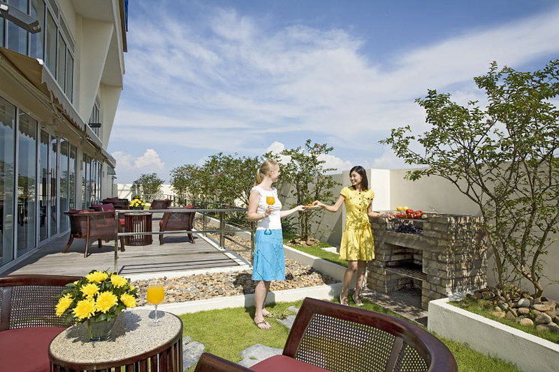 Somerset Hoa Binh Hanoi Exterior photo